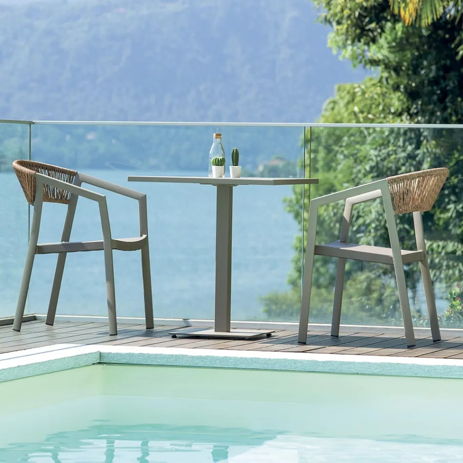 كرسي قابل للتكديس مع مقعد من Textilene وظهر من الخيزران الملتوي - Passion Viadurini