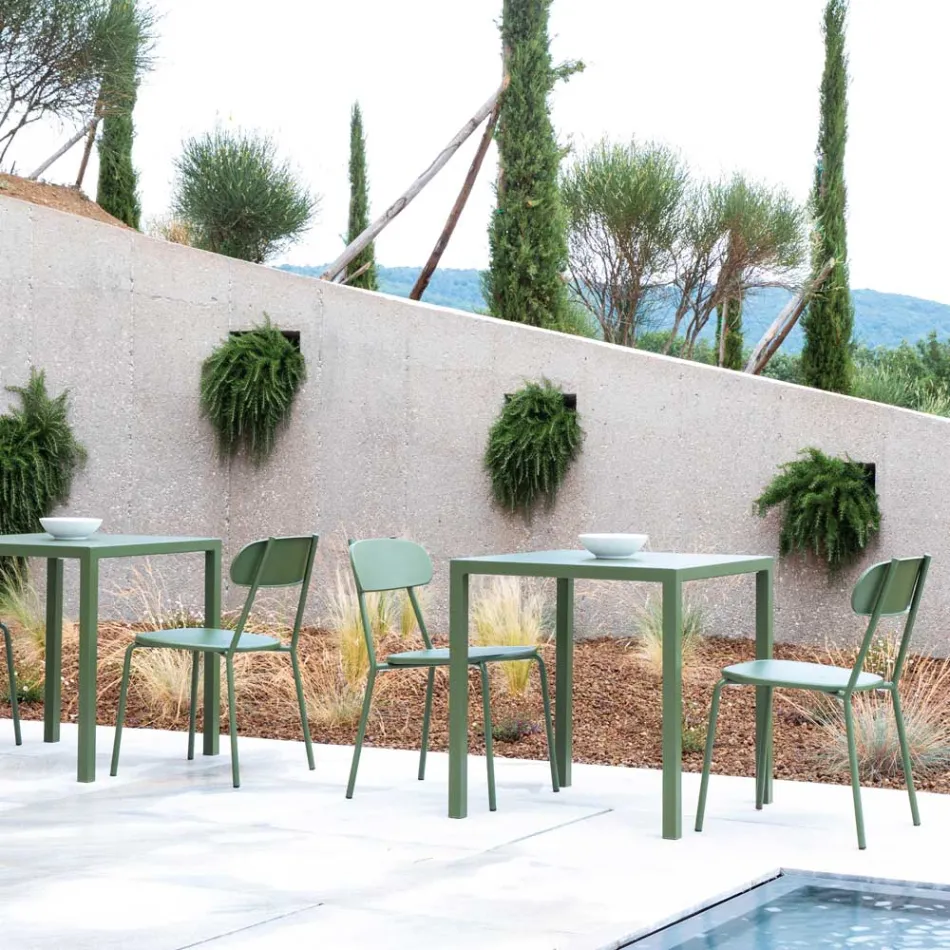 كرسي خارجي قابل للتكديس مصنوع من المعدن الملون في إيطاليا، 4 قطع - بيكسي Viadurini