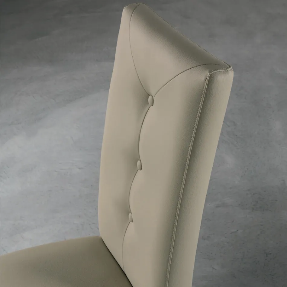 كرسي خشبي ومقعد من الجلد البيئي مع أزرار بتصميم إيطالي - ميرسيا Viadurini