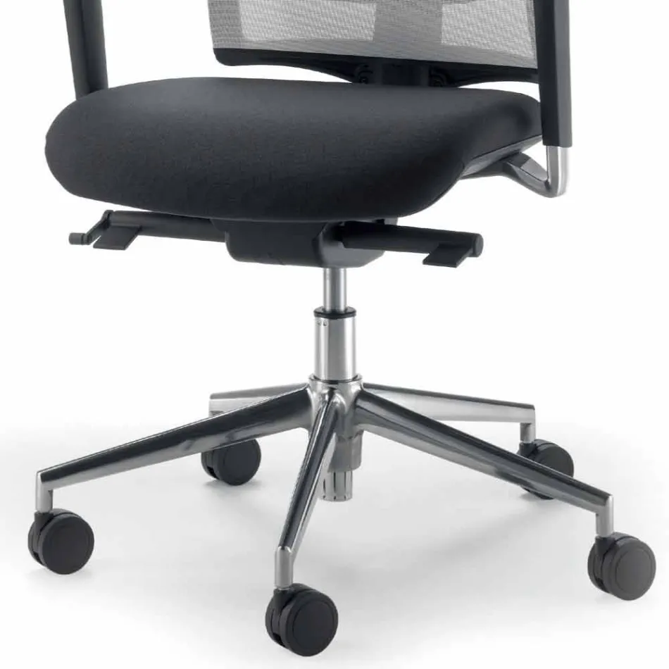 كرسي مينا المصنوع من الجلد الصناعي شبه الاتجاهي والعملي مصنوع في إيطاليا Viadurini