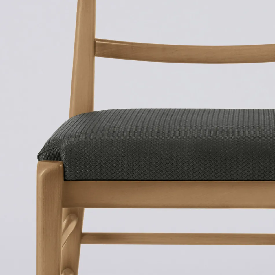 كرسي غرفة معيشة عصري مصنوع من القماش والخشب الصلب، صنع في إيطاليا - ويلما Viadurini