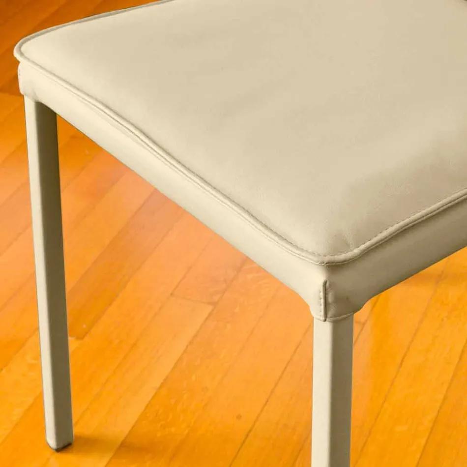 كرسي طعام Bessie مصنوع من الجلد الصناعي بلون الحمام، صنع في إيطاليا Viadurini