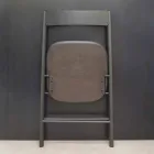 كرسي قابل للطي من المعدن وخشب البلوط، قطعتين، صنع في إيطاليا - روبرتا Viadurini