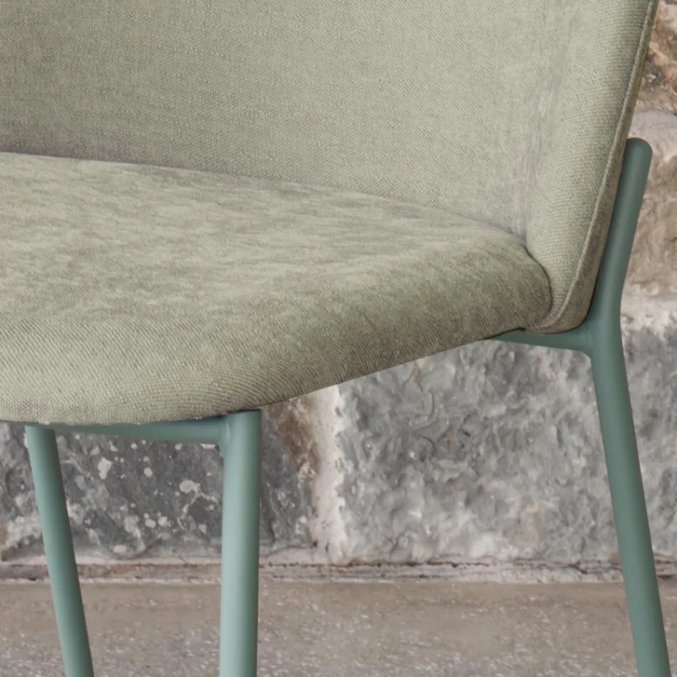 طقم من كرسيين لغرفة المعيشة مصنوعين من القماش والمعدن، صنع في إيطاليا - آيفي Viadurini