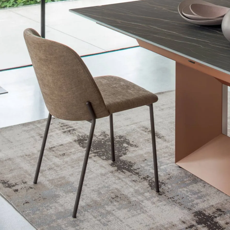 طقم من كرسيين لغرفة المعيشة مصنوعين من القماش والمعدن، صنع في إيطاليا - آيفي Viadurini