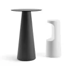 كرسي بتصميم عالي الجودة مصنوع من البولي إيثيلين غير اللامع للاستخدام الخارجي، صنع في إيطاليا - فورلينا Viadurini