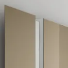 مرآة حائط بفتحة جانبية على شكل حرف V، صنع في إيطاليا - سبيريت Viadurini