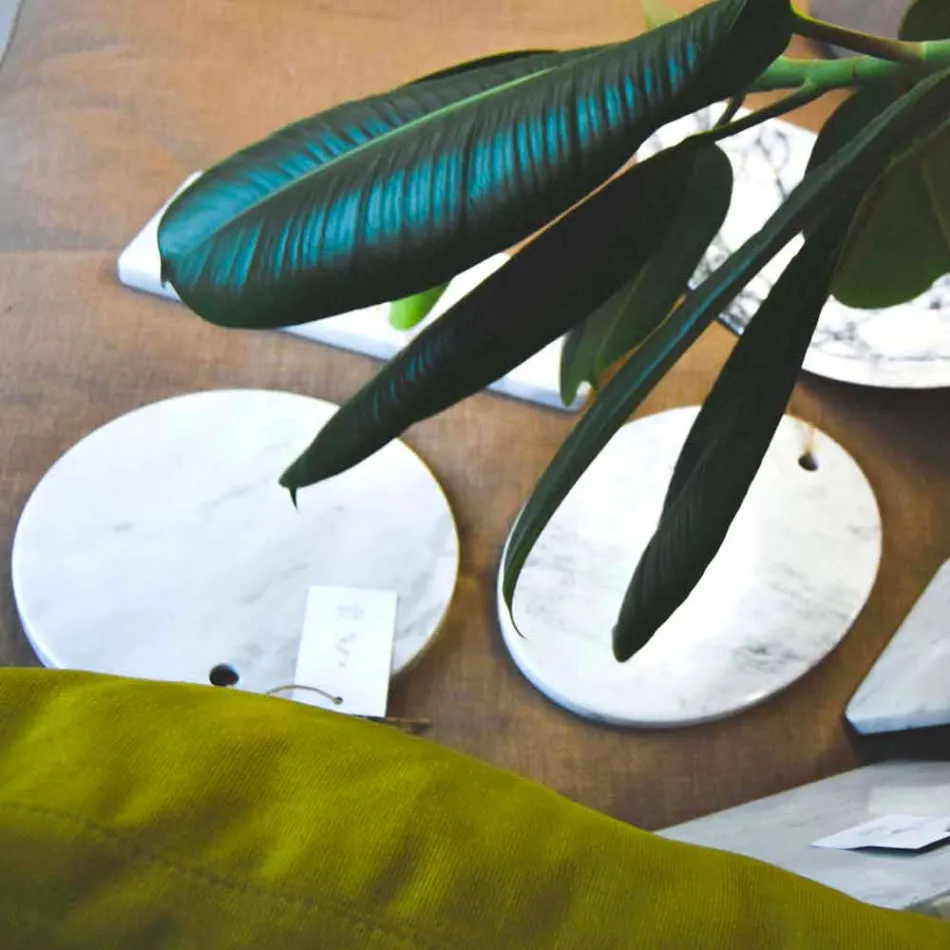 لوح تقطيع دائري من رخام كارارا أبيض، صنع في إيطاليا - ماشا Viadurini