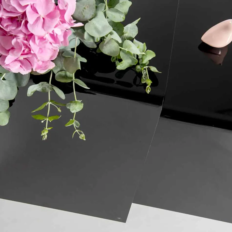 طاولات تصميم من زجاج شبكي ملون، منتج في إيطاليا، سبينوسو Viadurini