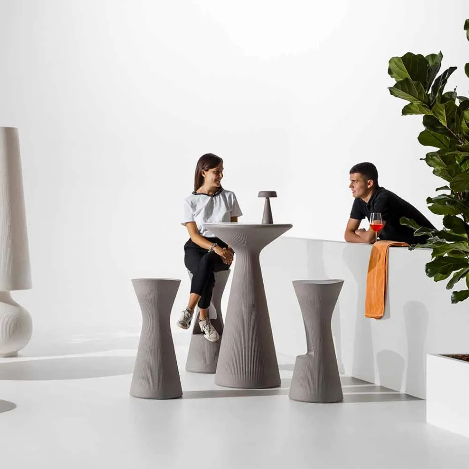 طاولة قهوة خارجية دائرية عالية مصنوعة من البولي إيثيلين والـ HPL، صنعت في إيطاليا - ديزموند Viadurini