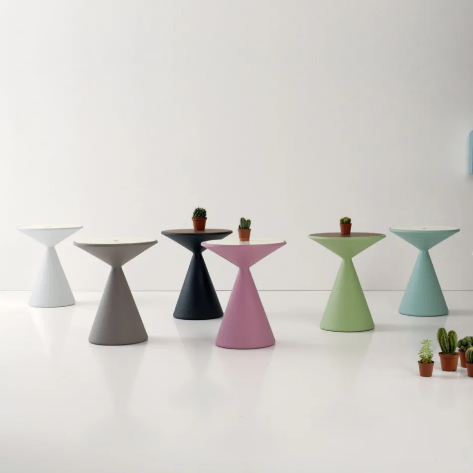 حاوية طاولة قهوة لغرفة المعيشة مصنوعة من البولي إيثيلين في إيطاليا - أكوتو Viadurini