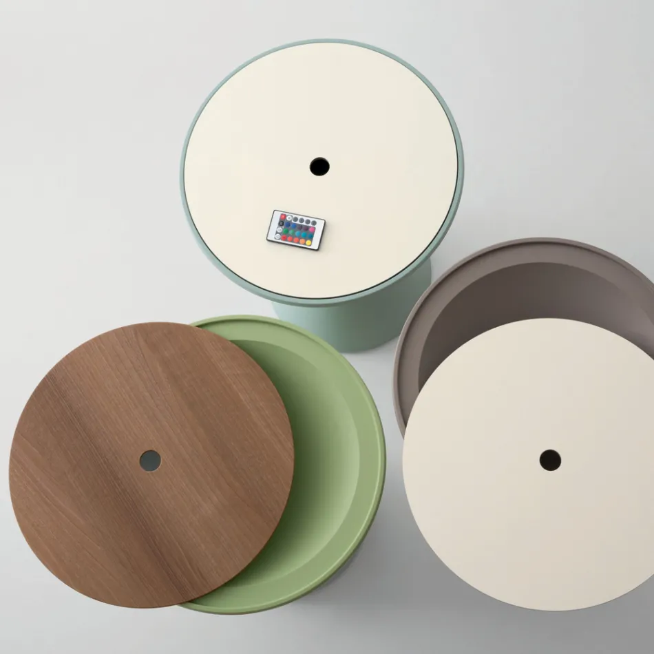 حاوية طاولة قهوة لغرفة المعيشة مصنوعة من البولي إيثيلين في إيطاليا - أكوتو Viadurini