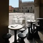 طاولة قهوة خارجية مصنوعة من البولي إيثيلين الملون 96 سم، صنع في إيطاليا - أوليفيتو Viadurini