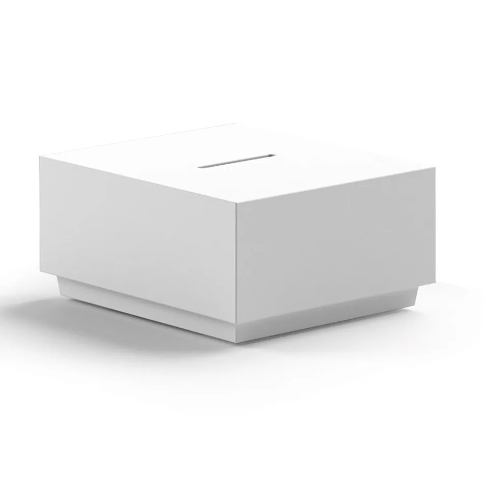 طاولة قهوة مربعة للحديقة مصنوعة من البولي إيثيلين في إيطاليا - ماكاو Viadurini