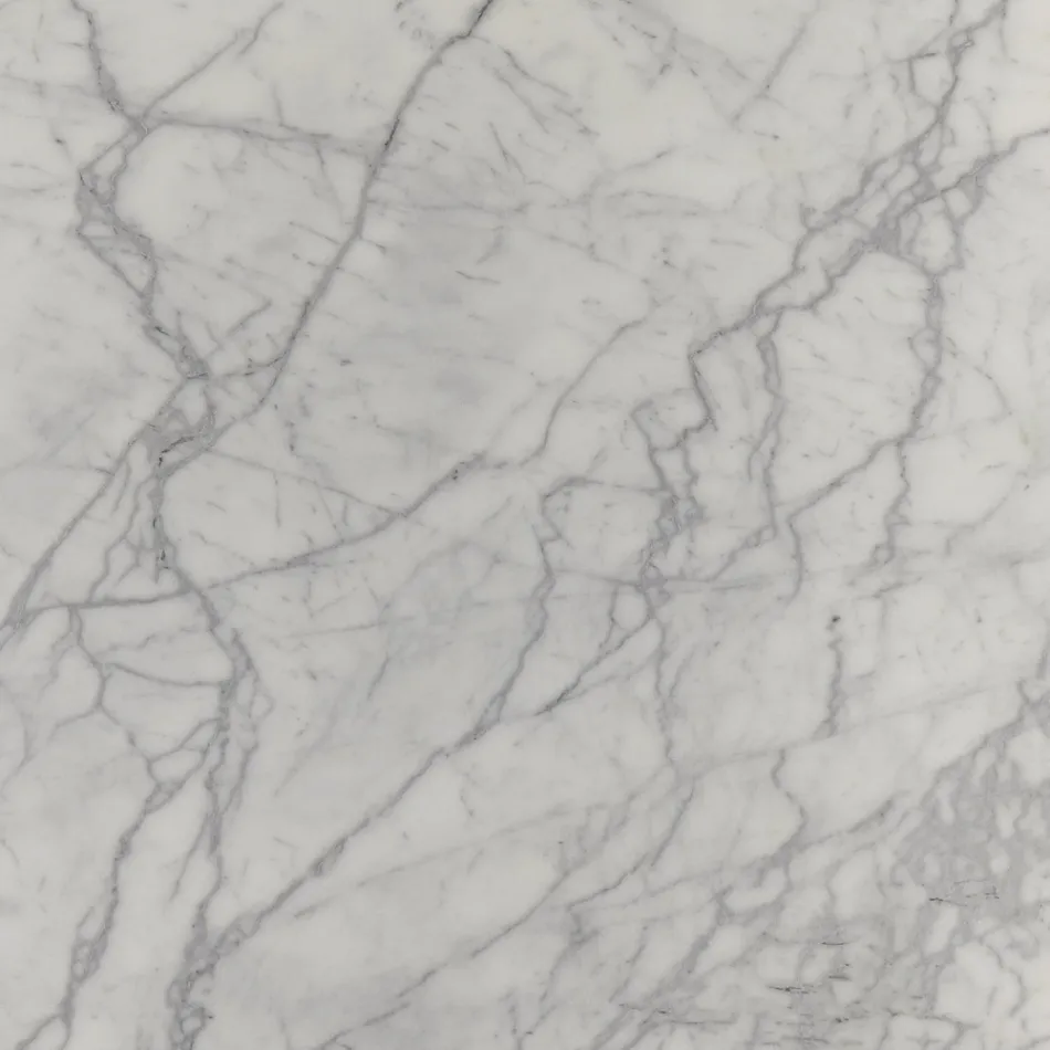 طاولة قهوة توليب من طراز Eero Saarinen H 41 ذات سطح بيضاوي من رخام كارارا ستاتواريتو Viadurini