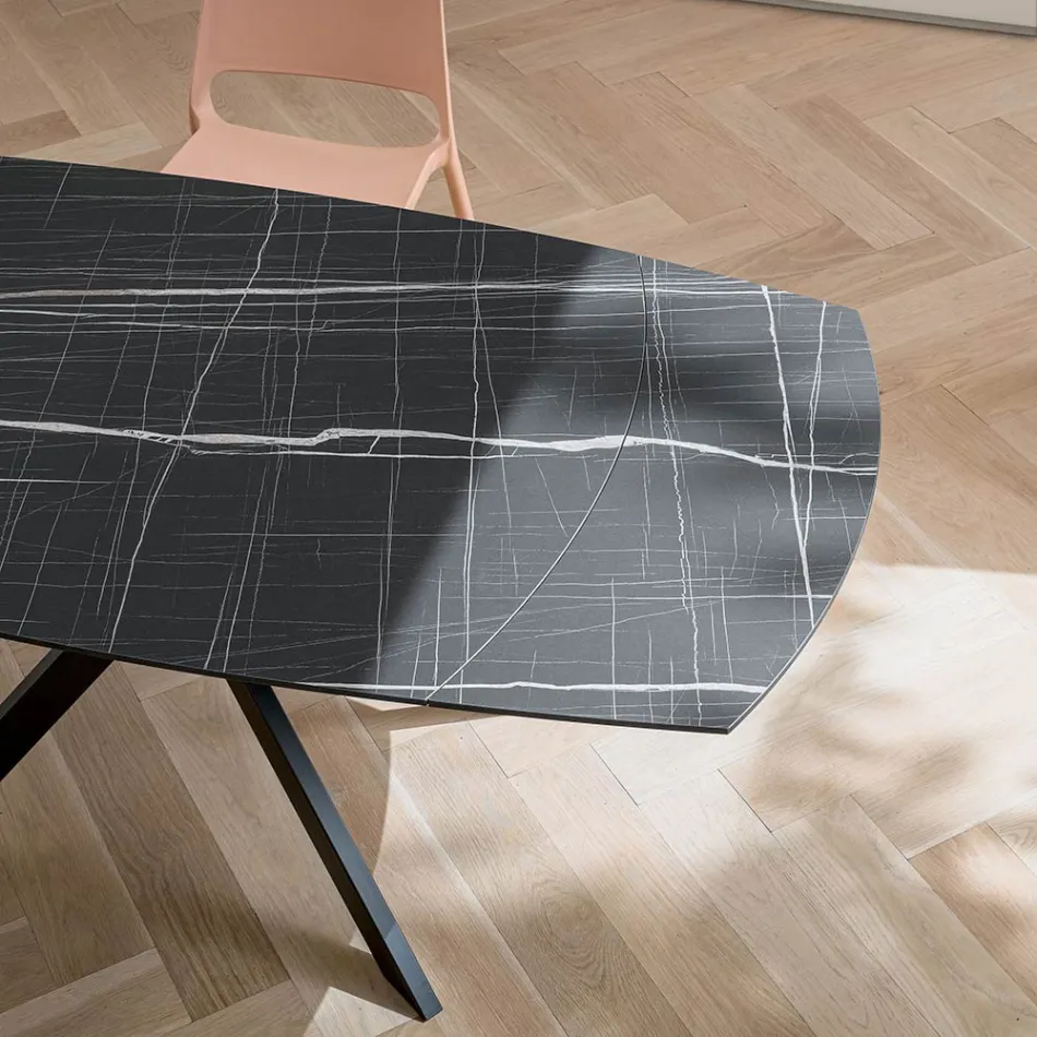 طاولة برميل قابلة للتمديد من ألواح HPL متعددة الطبقات بتشطيبات مختلفة - Incontro Viadurini