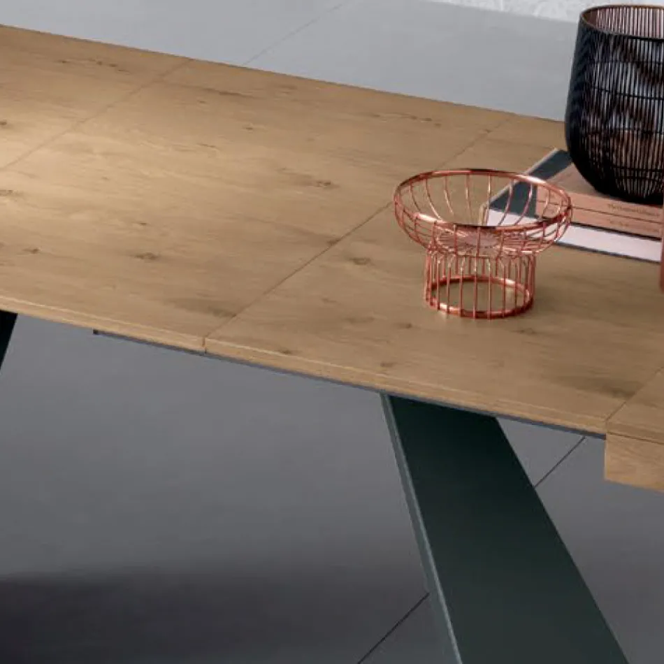 طاولة قابلة للتمديد مع ملحق مركزي من الخشب المقشر - Aperol Viadurini