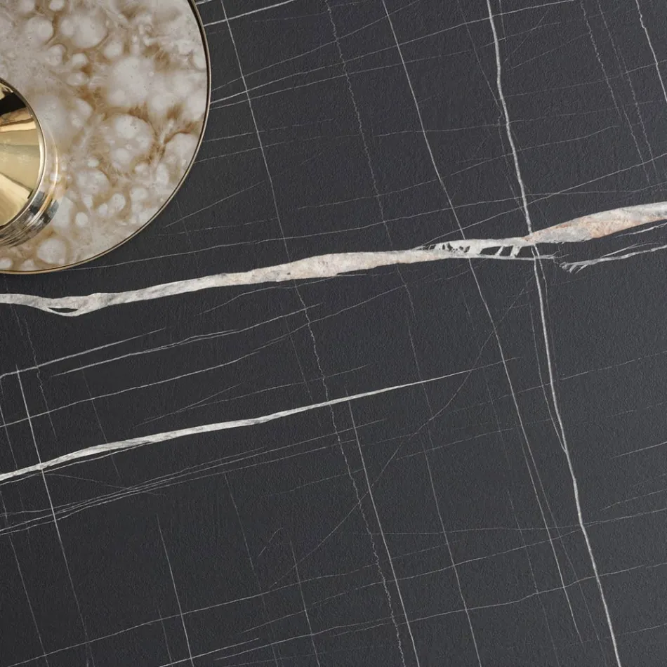 طاولة قابلة للتمديد حتى 238 سم مصنوعة من المعدن واللوح الخشبي الملون في إيطاليا - بابليتو Viadurini