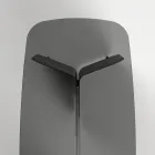 طاولة ذات سطح زجاجي مُشكَّل وقاعدة معدنية منحنية - بياسيري Viadurini