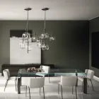 طاولة مطبخ مصنوعة من زجاج شفاف للغاية مع أرجل خشبية، صنعت في إيطاليا - سوبر Viadurini