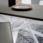 طاولة مطبخ مصنوعة من معدن فينيكس والأبيض عالي الجودة، صنع في إيطاليا - كارلينو Viadurini