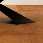 طاولة طعام بتصميم عصري مع سطح من خشب البلوط من إنتاج إليوت في إيطاليا Viadurini