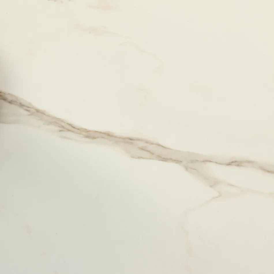 طاولة طعام مصنوعة من السيراميك بسمك 3 مم وقاعدة معدنية، مصنوعة في إيطاليا - بيوني Viadurini