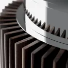 طاولة طعام مستديرة من الزجاج المدخن بقاعدة خشبية، صنعت في إيطاليا - روندو Viadurini