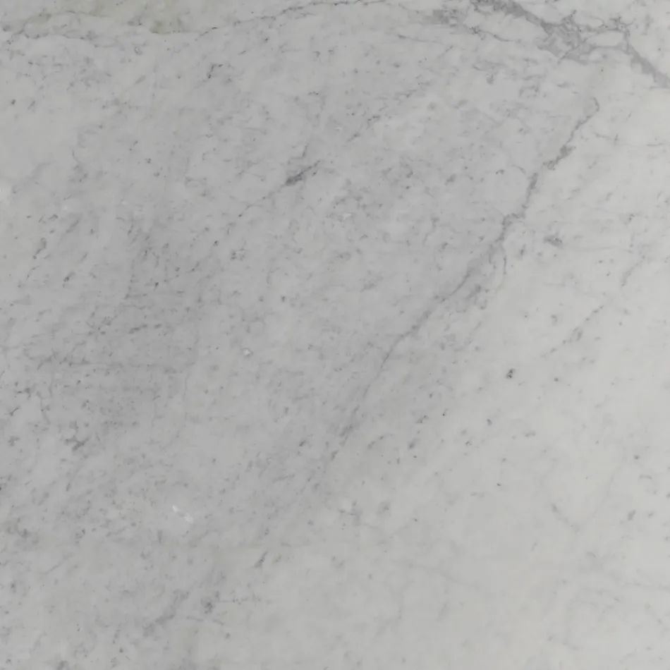 طاولة توليب Saarinen H 73 ذات سطح بيضاوي من رخام كارارا صنع في إيطاليا - قرمزي Viadurini