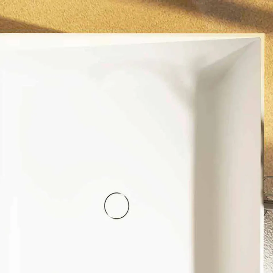 حوض استحمام مربع قائم بذاته مصنوع في إيطاليا من تصميم Argentera Viadurini