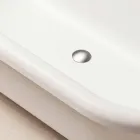 تصميم حوض استحمام قائم بذاته، أقدام مطلية بالكروم - مجانًا Viadurini