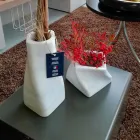 مزهرية بتصميم زخرفي من رخام بارديجليو أو كارارا، صنع في إيطاليا - بريزما Viadurini