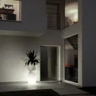 مزهرية خارجية مشرقة من البولي إيثيلين غير الشفاف مصنوعة في إيطاليا - فخورون Viadurini