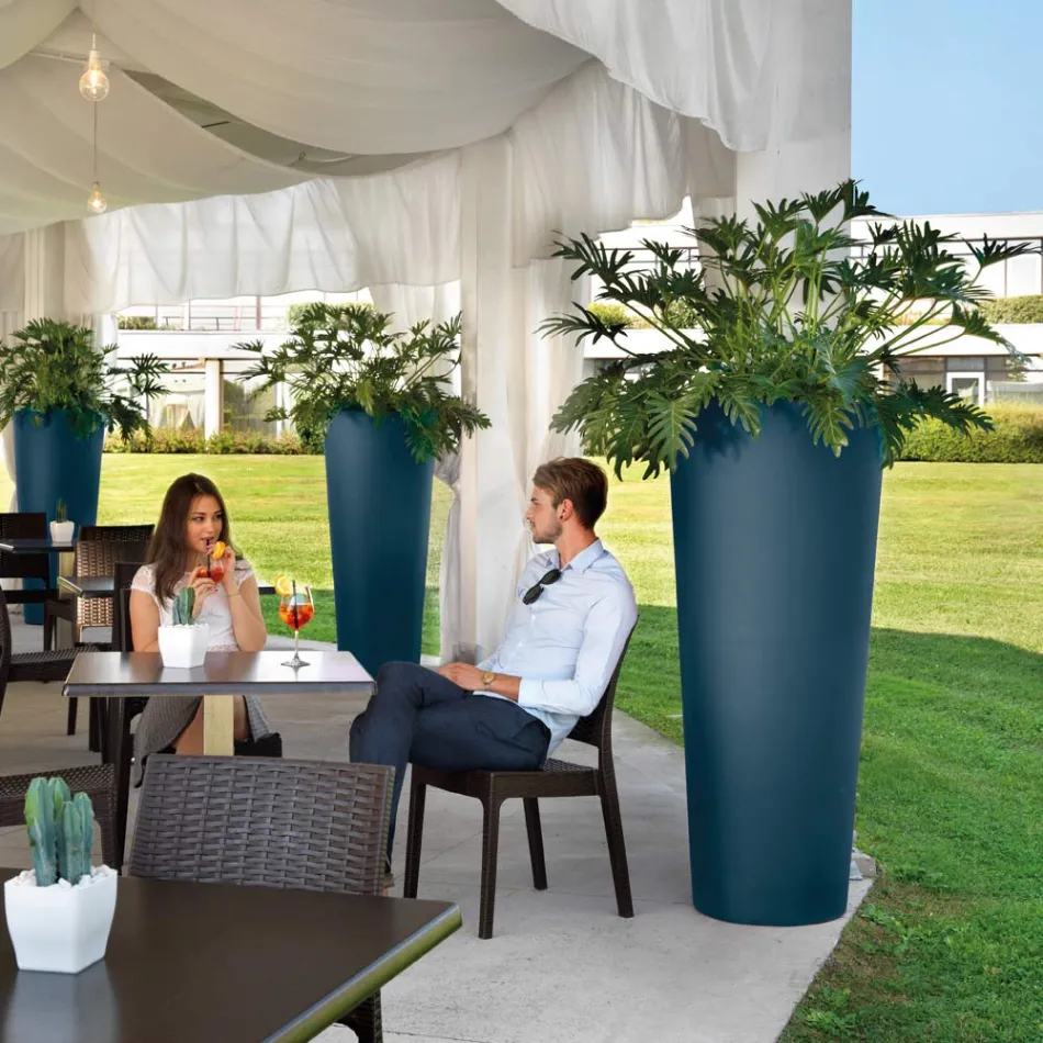 مزهرية خارجية دائرية من البولي إيثيلين الملون، صنع في إيطاليا - نيبون Viadurini